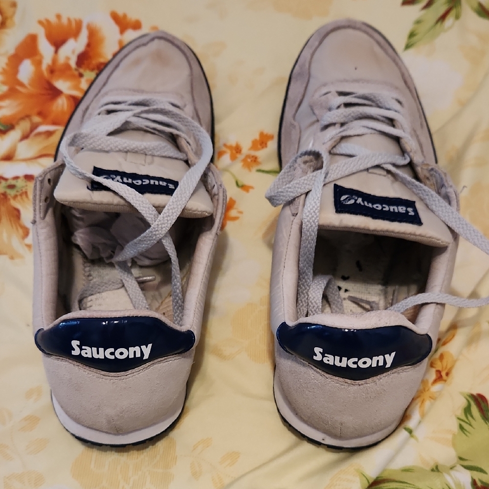 Saucony Cream and Blue Sneakers